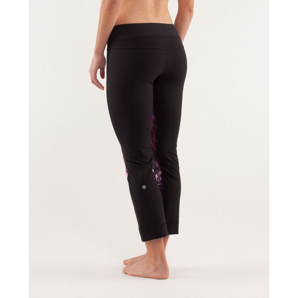 Lululemon Root Chakra Pant‎ in Spring Has Sprung Multi Black Women's Size 2